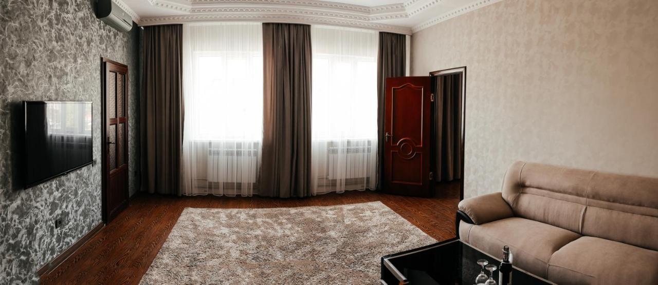 Grand Hotel 비슈케크 외부 사진